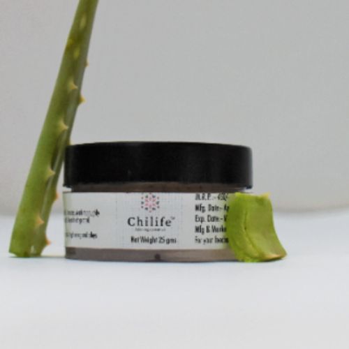 Chilife All Natural Face Scrub with Aloevera & Almonds (25gm)
